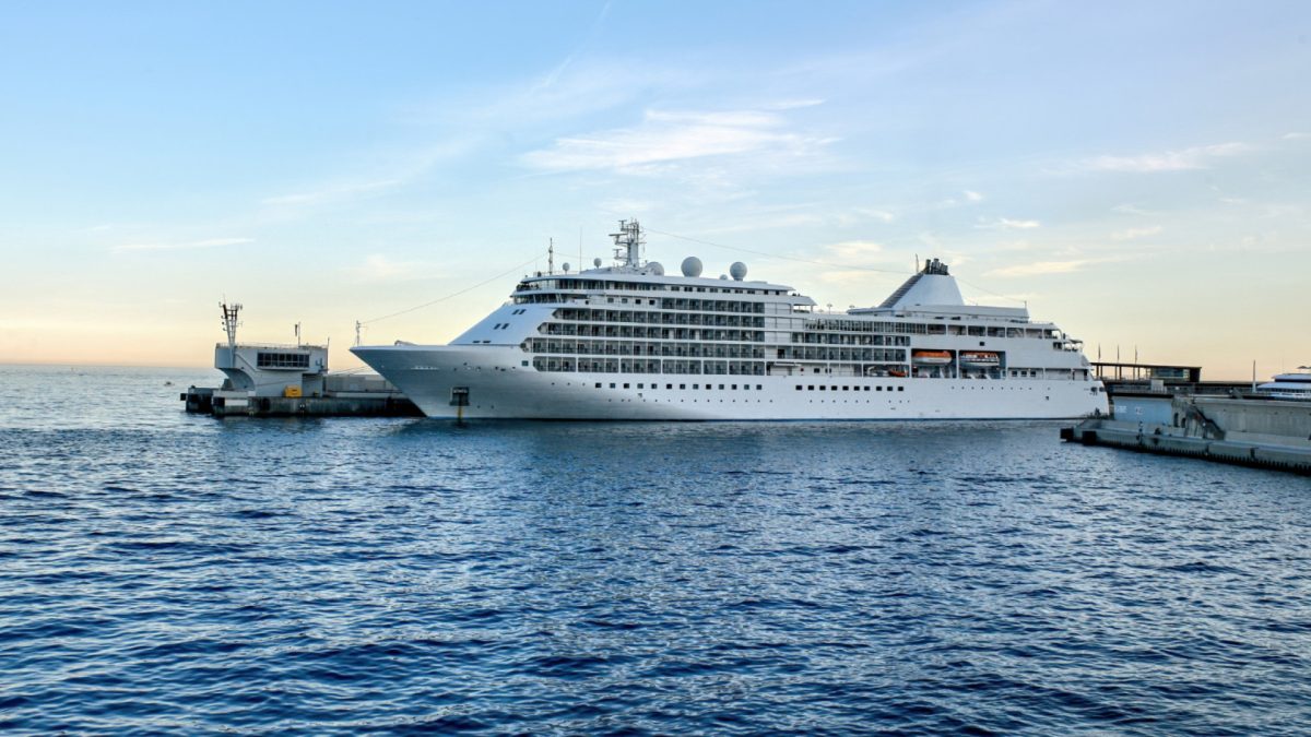 Pourquoi les croisières à bord des grands navires séduisent de plus en plus de voyageurs ?