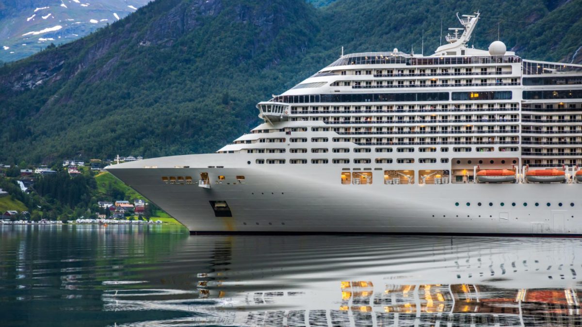 Découvrez les merveilles du globe : réservez une croisière exceptionnelle tour du monde